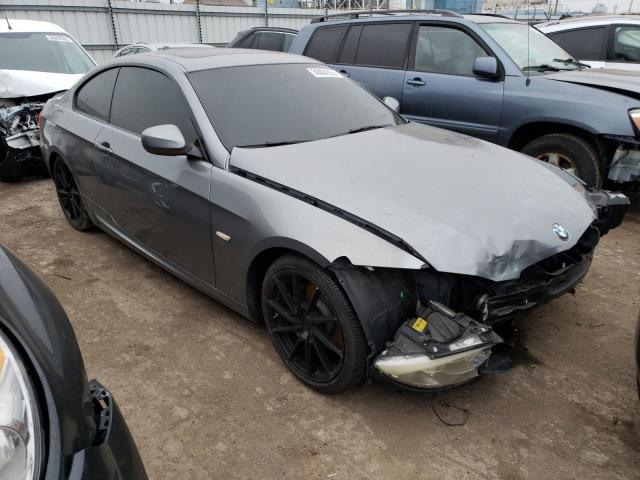 WBAKE3C53BE557314 - 2011 BMW 3 SERIES I GRAY photo 4