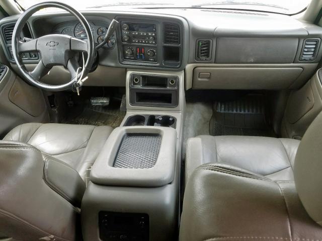 1GNEC16Z34J213993 - 2004 CHEVROLET SUBURBAN C1500  photo 9