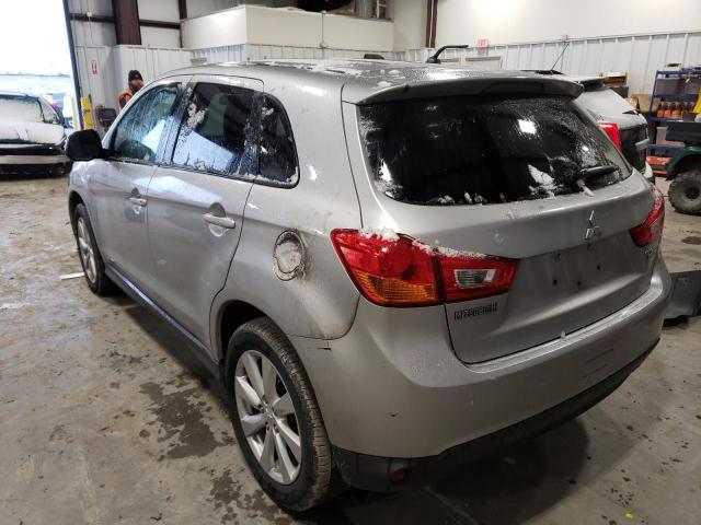 4A4AP3AUXEE024943 - 2014 MITSUBISHI OUTLANDER ES GRAY photo 2