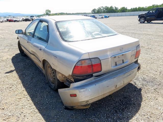 1HGCD5636VA018618 - 1997 HONDA ACCORD LX  photo 3