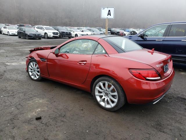 WDDPK3JA7JF155814 - 2018 MERCEDES-BENZ SLC 300 BURGUNDY photo 2