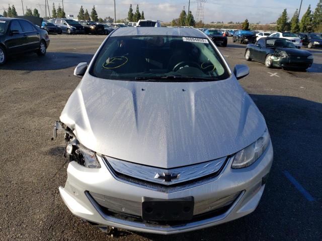 1G1RD6S52JU143266 - 2018 CHEVROLET VOLT PREMIER SILVER photo 5