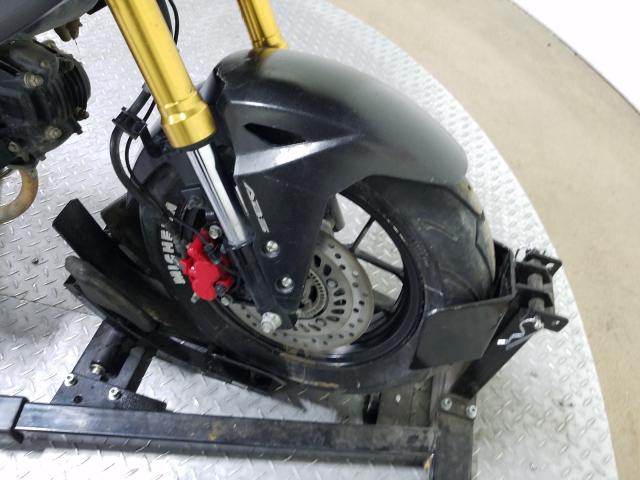 MLHJC7551J5001720 - 2018 HONDA GROM 125  photo 18