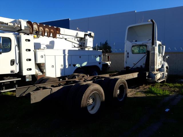 1FUJA6DR29DAH2196 - 2009 FREIGHTLINER CONVENTION COLUMBIA WHITE photo 4