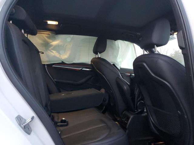 WBXHT3C30J3H32491 - 2018 BMW X1 XDRIVE28I WHITE photo 10