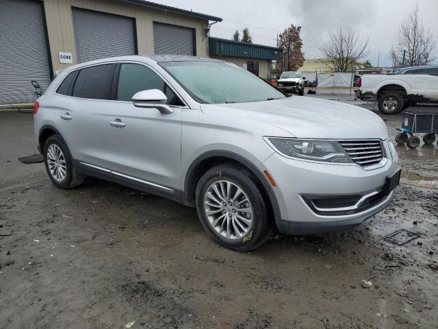 2LMTJ8KR9GBL52913 - 2016 LINCOLN MKX SELECT SILVER photo 4