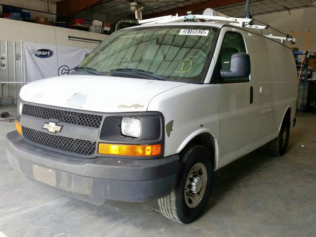 1GCWGFCB9C1108217 - 2012 CHEVROLET EXPRESS G2500  photo 2