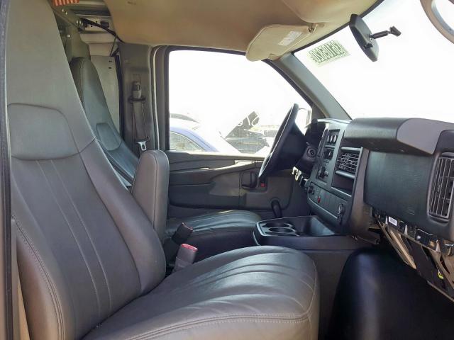 1GCWGFCB9C1108217 - 2012 CHEVROLET EXPRESS G2500  photo 5