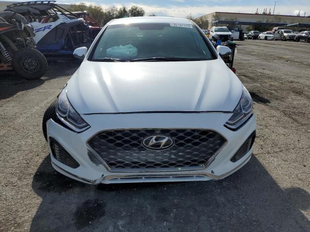 5NPE34AF1KH744431 - 2019 HYUNDAI SONATA LIMITED WHITE photo 5