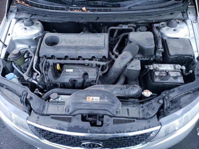 KNAFU4A21D5680275 - 2013 KIA FORTE EX SILVER photo 11