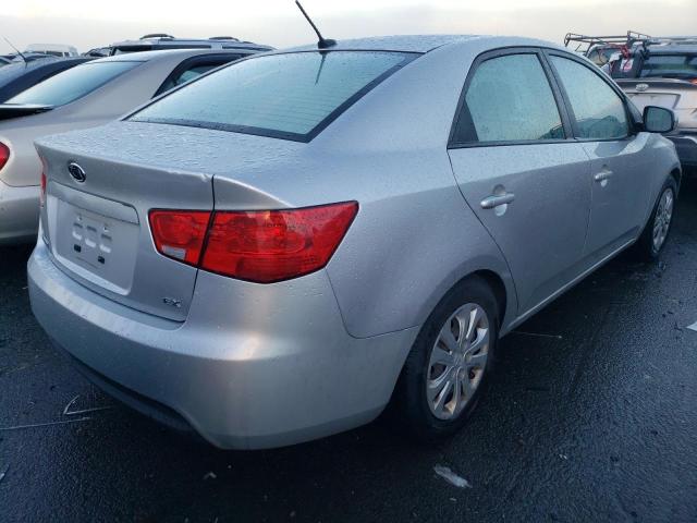 KNAFU4A21D5680275 - 2013 KIA FORTE EX SILVER photo 3