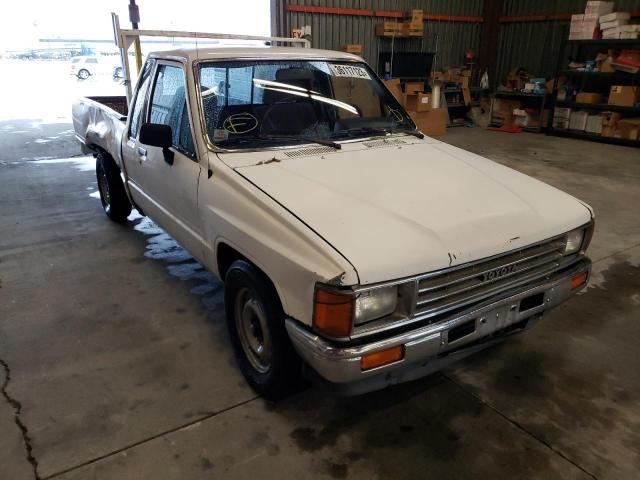 JT4RN70P2J0051273 - 1988 TOYOTA PICKUP XTRACAB RN70 DLX WHITE photo 4