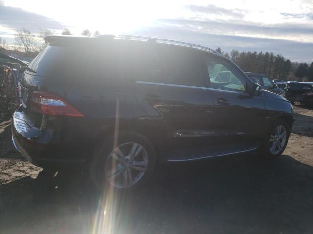 4JGDA5HB8CA078411 - 2012 MERCEDES-BENZ ML 350 4MATIC BLACK photo 3