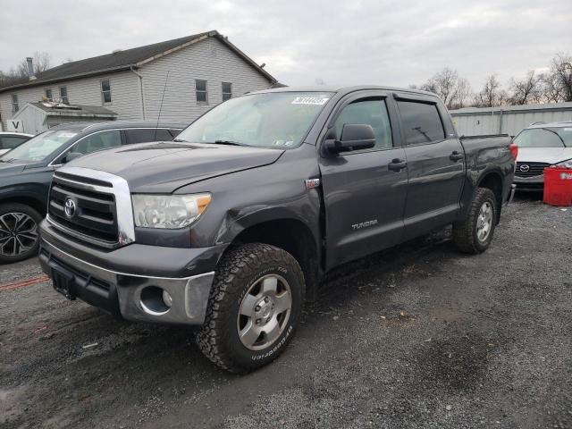 5TFDY5F10CX270218 - 2012 TOYOTA TUNDRA CREWMAX SR5 GRAY photo 1