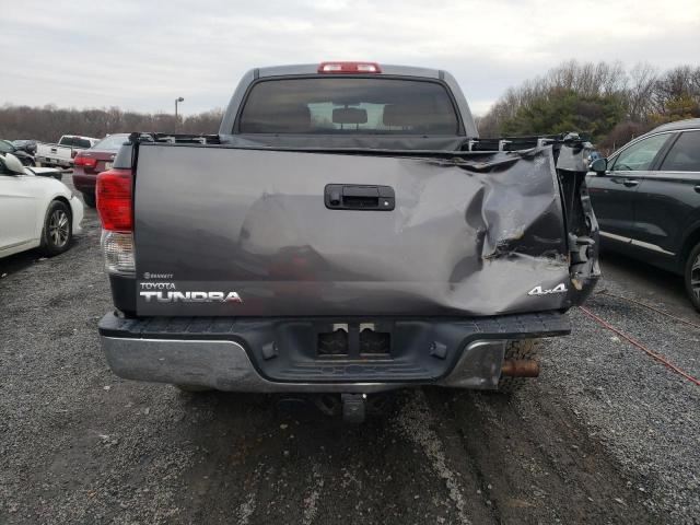 5TFDY5F10CX270218 - 2012 TOYOTA TUNDRA CREWMAX SR5 GRAY photo 6