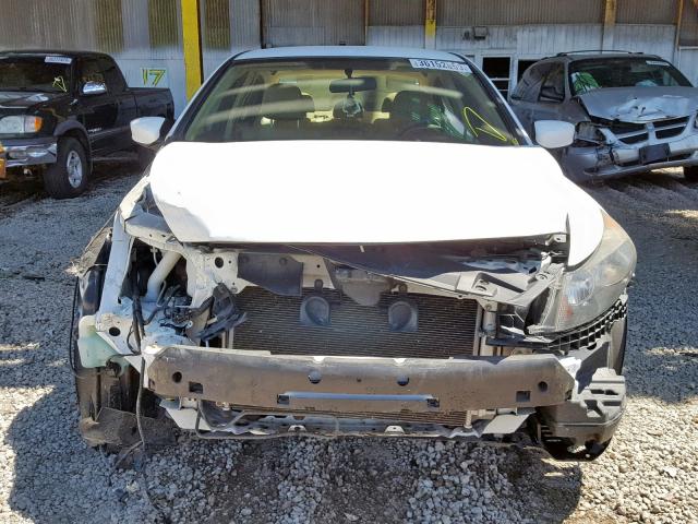 1HGCP2F65BA048558 - 2011 HONDA ACCORD SE WHITE photo 9