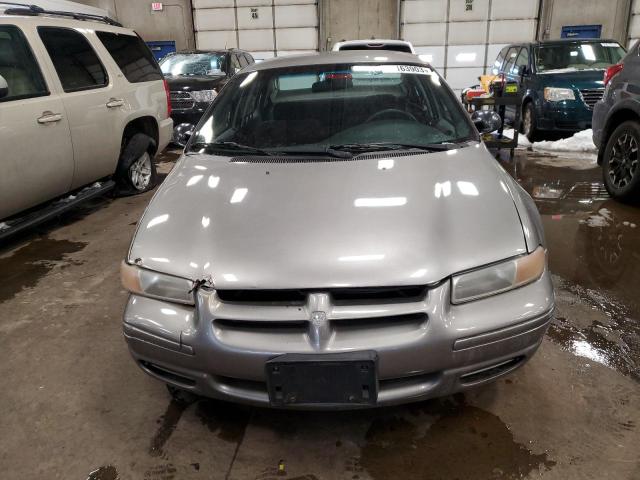 1B3EJ46X3WN200138 - 1998 DODGE STRATUS SILVER photo 5