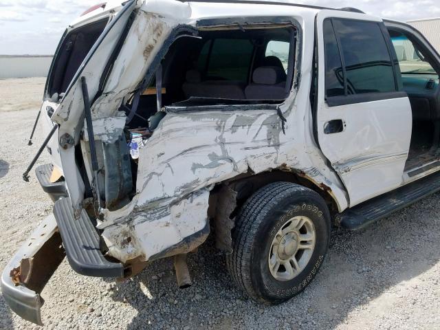 1FMPU16L02LA33149 - 2002 FORD EXPEDITION XLT  photo 9