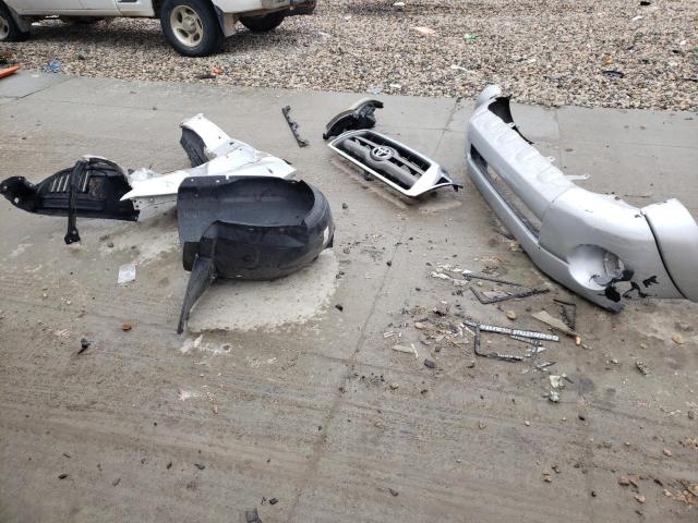 3TMLU4EN1AM049817 - 2010 TOYOTA TACOMA DOUBLE CAB 银色 照片 12