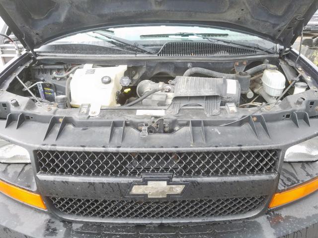 1GCGG25V451120766 - 2005 CHEVROLET EXPRESS G2500  photo 7