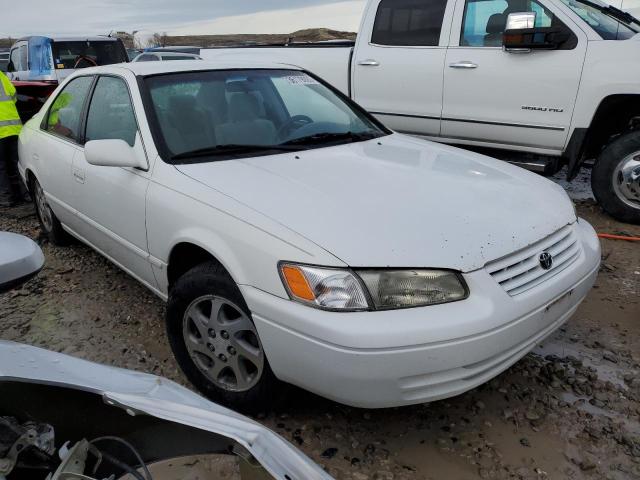 4T1BF22K5XU930931 - 1999 TOYOTA CAMRY WHITE photo 4