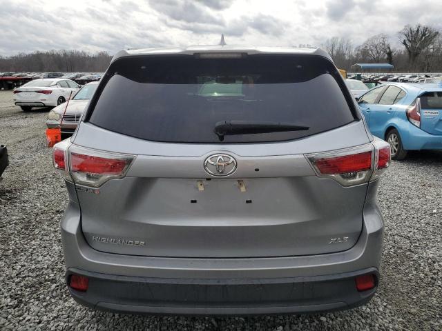 5TDKKRFH9GS151432 - 2016 TOYOTA HIGHLANDER XLE ვერცხლისფერი ფოტო 6