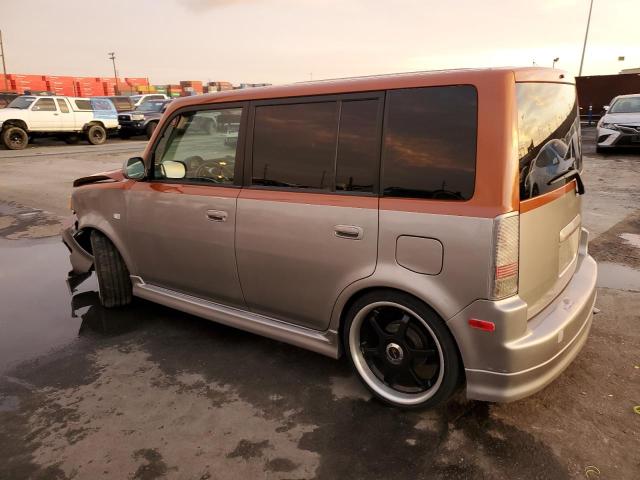 JTLKT324954011701 - 2005 TOYOTA SCION XB Çift renkli fotoğraf 2