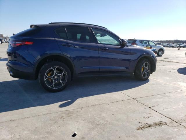 ZASPAKAN1K7C44498 - 2019 ALFA ROMEO STELVIO BLUE photo 3