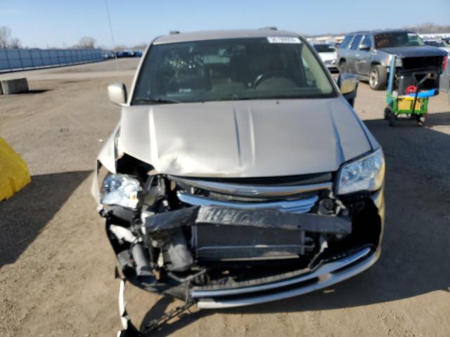 2C4RC1BGXDR711294 - 2013 CHRYSLER TOWN & COU TOURING კრემისფერი ფოტო 5