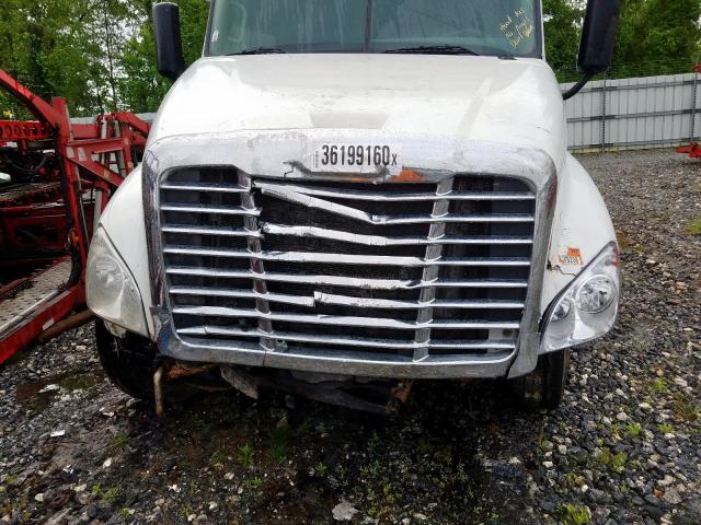 3AKJGLDR2JSJT4662 - 2018 FREIGHTLINER CASCADIA 125  photo 7