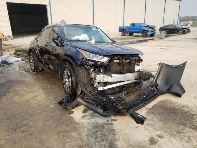 5TDGZRAH0MS052728 - 2021 TOYOTA HIGHLANDER XLE BLUE photo 1