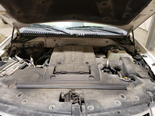 5LMFU28589LJ01155 - 2009 LINCOLN NAVIGATOR თეთრი ფოტო 12