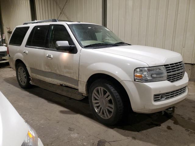 5LMFU28589LJ01155 - 2009 LINCOLN NAVIGATOR თეთრი ფოტო 4