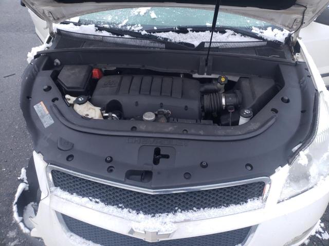 1GNKVFED7BJ419413 - 2011 CHEVROLET TRAVERSE LS WHITE photo 12