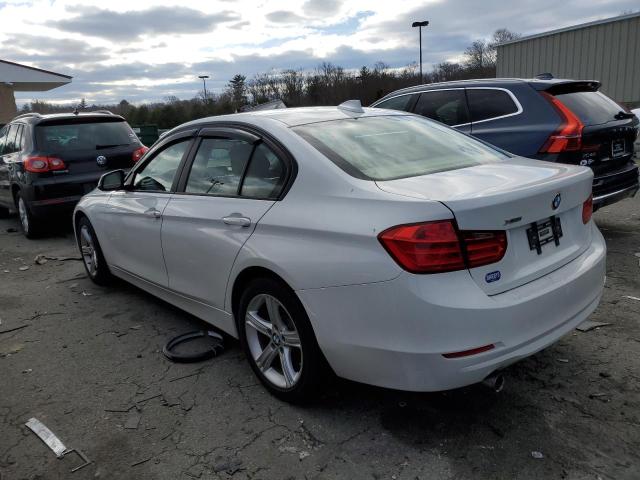 WBA3C3C56DF981044 - 2013 BMW 320 I XDRIVE WHITE photo 2