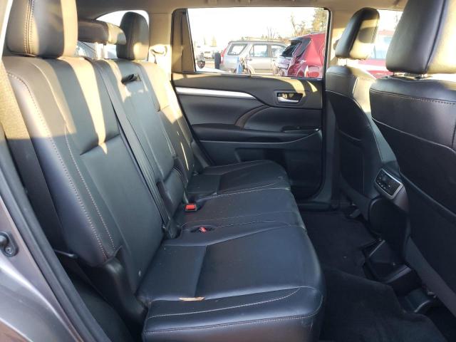 5TDJKRFH4GS321336 - 2016 TOYOTA HIGHLANDER XLE 灰色 照片 11