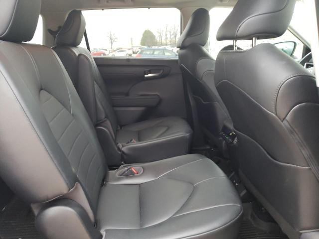 5TDGZRAH3MS514473 - 2021 TOYOTA HIGHLANDER XLE თეთრი ფოტო 10