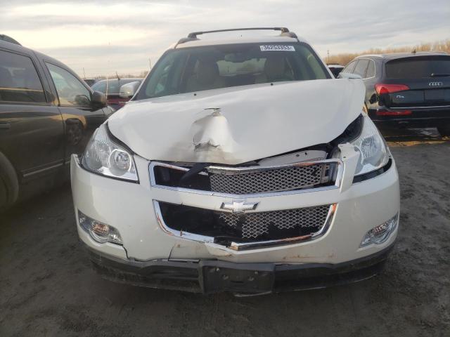 1GNKRLED0BJ162078 - 2011 CHEVROLET TRAVERSE LTZ WHITE photo 5