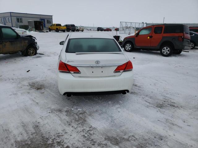 4T1BK3DB8BU392684 - 2011 TOYOTA AVALON BASE WHITE photo 6