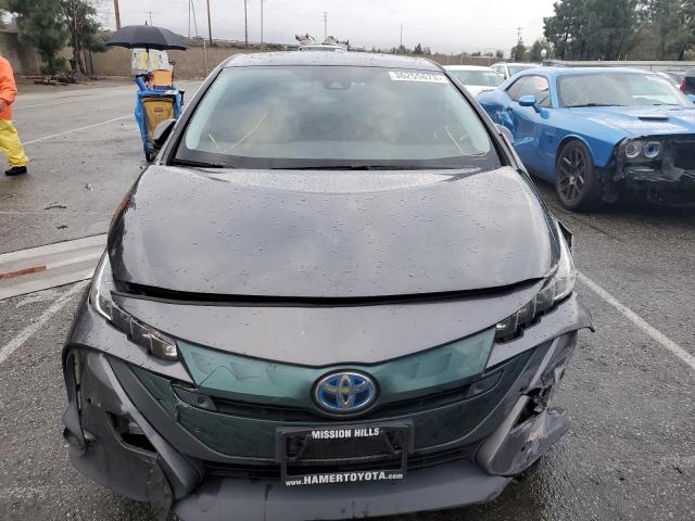 JTDKARFP0H3048011 - 2017 TOYOTA PRIUS PRIM 石墨色 照片 5