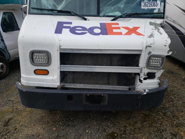 4UZA4FF41VC790836 - 1997 FREIGHTLINER CHASSIS M LINE WALK-IN VAN WHITE photo 11