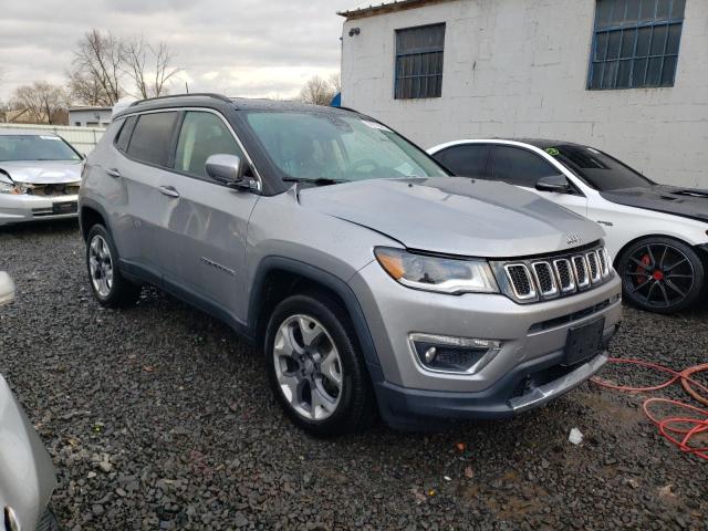 3C4NJDCB4JT205347 - 2018 JEEP COMPASS LIMITED SILVER photo 4