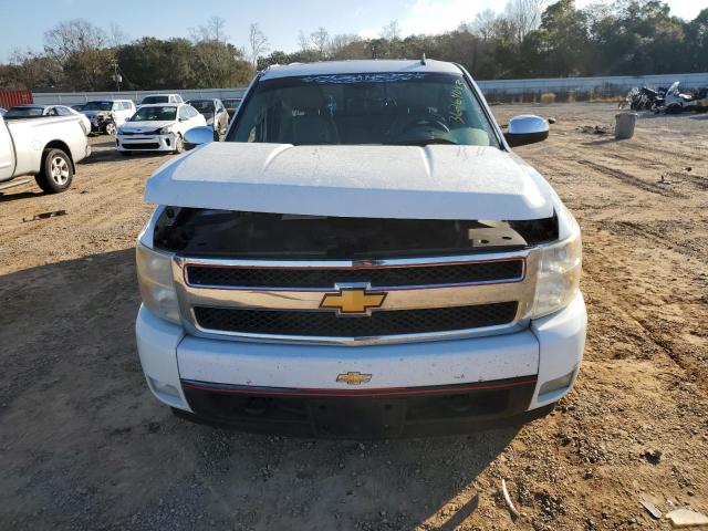 2GCEC13J171556324 - 2007 CHEVROLET SILVERADO C1500 CREW CAB WHITE photo 5