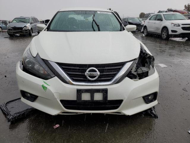 1N4AL3AP3GC211023 - 2016 NISSAN ALTIMA 2.5 WHITE photo 5