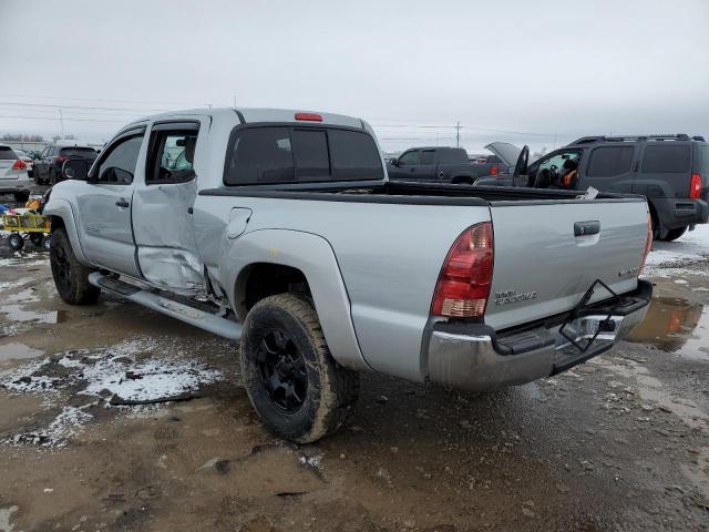 5TEMU52N27Z455261 - 2007 TOYOTA TACOMA DOUBLE CAB LONG BED SILVER photo 2