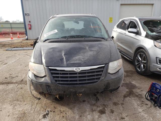 2A4GP54L96R906409 - 2006 CHRYSLER TOWN & COU TOURING შავი ფოტო 5