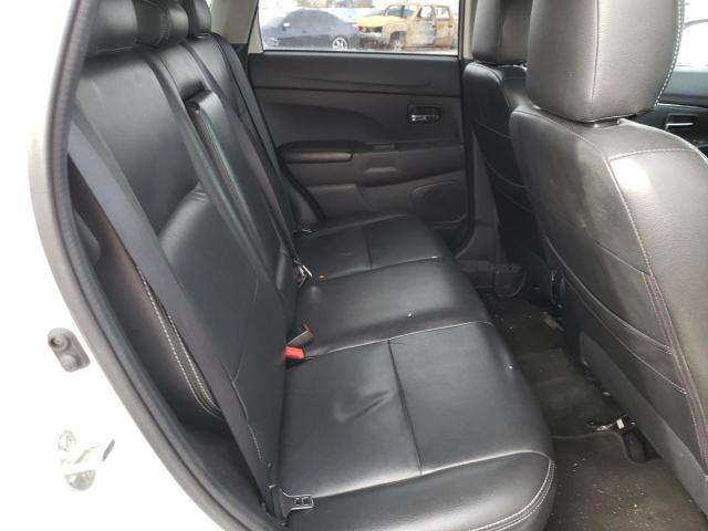 JA4AP3AW3GZ058723 - 2016 MITSUBISHI OUTLANDER ES 白色 照片 11