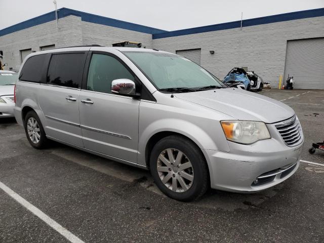 2A4RR8DG5BR704491 - 2011 CHRYSLER TOWN & COU TOURING L SILVER photo 4