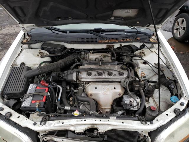 1HGCG32042A010553 - 2002 HONDA ACCORD SE WHITE photo 11