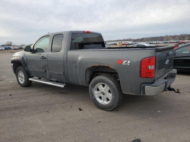 1GCRKSE37BZ436391 - 2011 CHEVROLET silverado K1500 LT GRAY photo 2